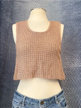 Women’s Beige Knit Crop Top